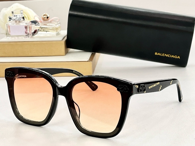 Balenciaga Sunglasses 153